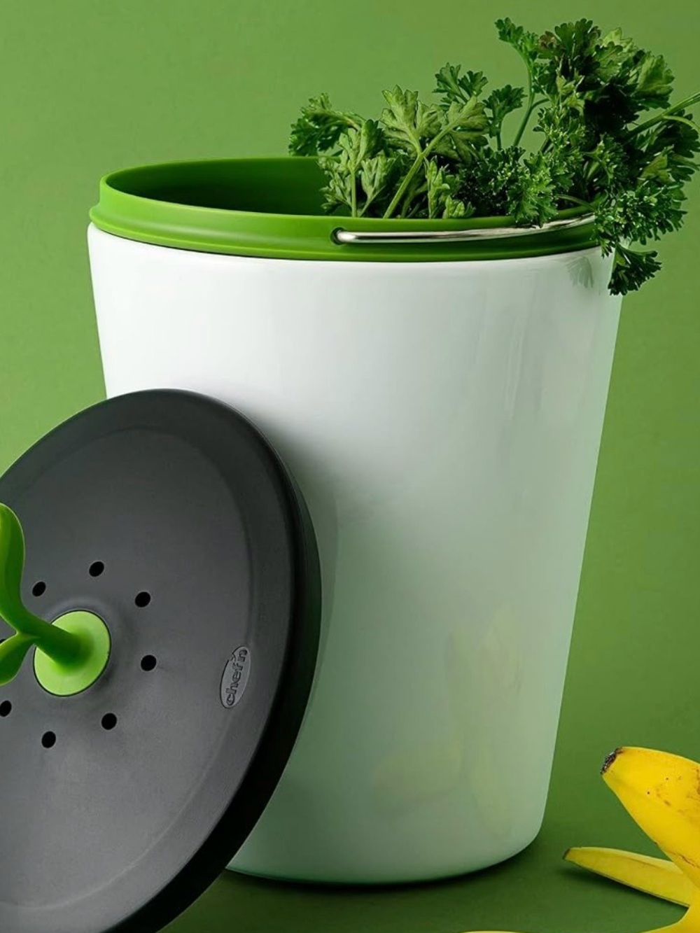 Chef’n White and Green Kitchen Countertop Compost Collector with Vent Lid
